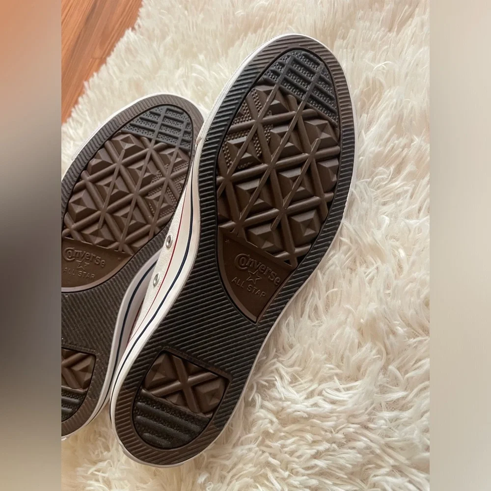 White Converse All Stars W9/M7 *read description*